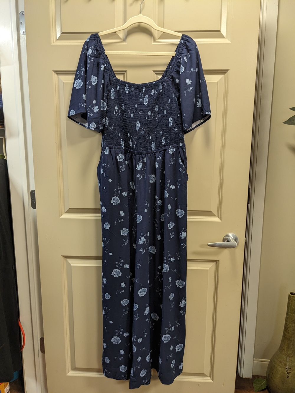 Torrid Floral Smocked Flutter Sleeve Wide-Leg Jumpsuit Size 1X (14-16) - Picture 2 of 16